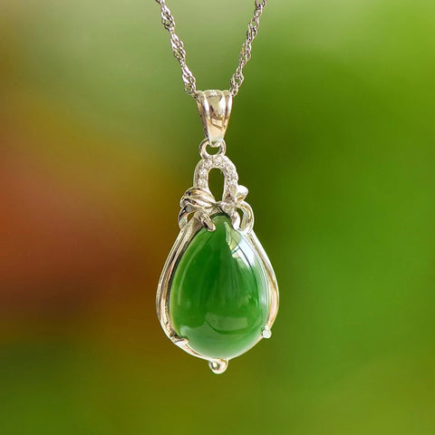 10303 Kalung Monyet Jasper Alami dari perak 925. Batu gioknya bersih, halus, dan hangat.