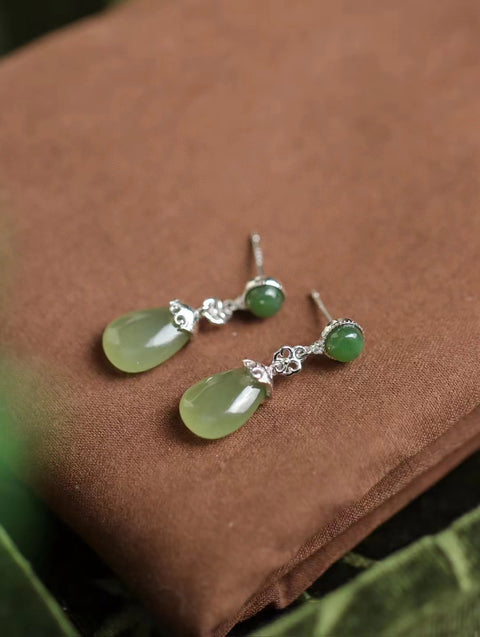 Anting Giok Alami + Anting Tetes Jasper Giok yang bersih, halus dan hangat, terbuat dari 925 perak, sudah termasuk pajak pengiriman.