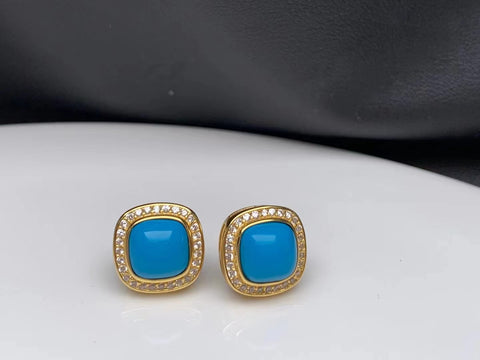 Anting-anting kerajinan tangan dengan warna biru yang indah + Perak 925 dilapisi warna emas, bahan yang halus dan hangat, gaya yang indah, sudah termasuk pajak pengiriman.