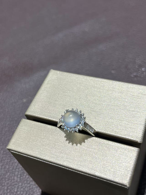 Cincin gaya bunga matahari bohlam kecil bertatahkan perak giok Cui alami! Ukuran telur: 8mm Termasuk pajak pengiriman.