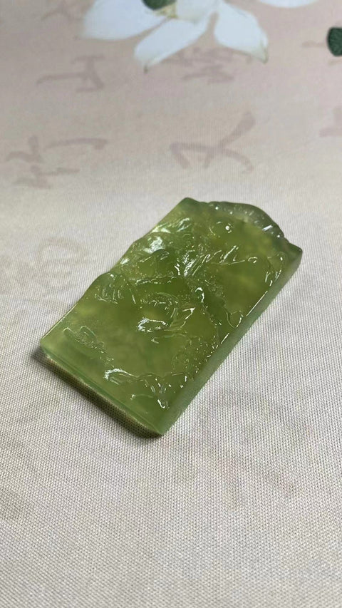 Jade Landscape: Liontin giok yang indah, plakat lanskap, dua sisi, memakai plakat lanskap adalah cara yang pasti untuk menghasilkan banyak uang, ukuran: 64 ✖️36mm Ongkos kirim dan pajak sudah termasuk.