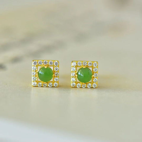 925 Perak Hotan Jasper Jasper Permukaan Telur Zirkonia Anting Perak Zirkonia (emas tebal) gaya khusus; Giok hangat dan halus memakai efek cerah yang menarik Spesifikasi Ukuran: 5 * 5 Termasuk pajak pengiriman