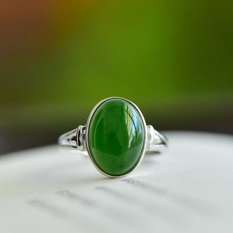 925 perak dengan enamel dan novel gaya cincin Hotan Bi dan batu giok unik yang hangat dan halus spesifikasi batu telanjang ukuran: 10 * 14 cincin adalah desain yang longgar dapat disesuaikan dengan ukuran pajak pengiriman sudah termasuk.