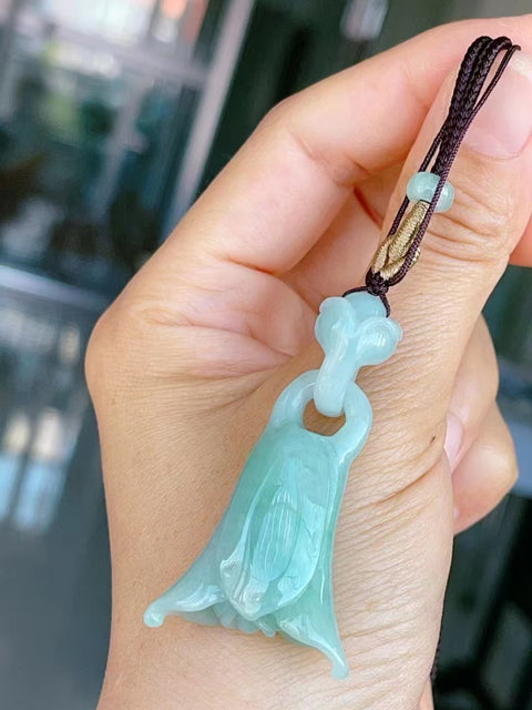 Ukiran Liontin Bunga Magnolia Ukiran Jadeite A-barang Alami Ukuran 49.5✖️29.5 Tebal 12.4mm Batu giok bersih dan halus serta hangat Sudah termasuk ongkos kirim dan pajak