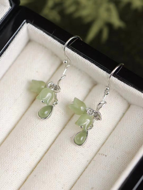 Anting Bunga Lonceng Lonceng Giok Hijau Giok Hetian Alami Giok ini bersih dan halus, kalung perak 925, gaya yang indah, sudah termasuk pajak pengiriman.