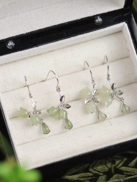 Anting Bunga Lonceng Lonceng Giok Hijau Giok Hetian Alami Giok ini bersih dan halus, kalung perak 925, gaya yang indah, sudah termasuk pajak pengiriman.