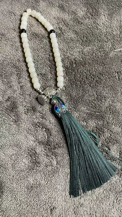 Gelang giok Hetian yang indah, kualitas giok halus, hangat, dengan aksesori yang sangat indah - semoga sukses dan berhasil Spesifikasi: 6✖️7mm Termasuk pajak pengiriman
