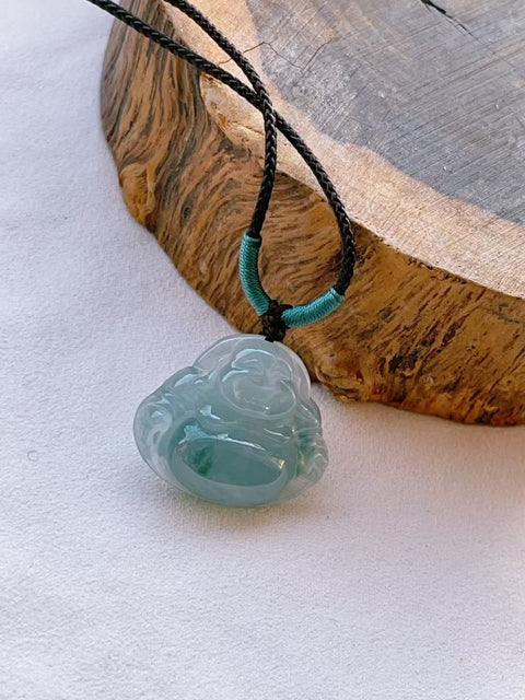 Giok alami Jadeite a-goods Liontin Buddha Es Giok halus dan hangat, dengan kepala penuh air Ukuran 21,3 * 24,5 * 6,5 mm Diukir dengan tangan Termasuk ongkos kirim dan pajak