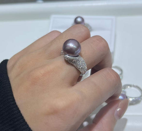 Cincin Manik-manik Ungu Edison Sangat berkilau, sangat keren, ditata dengan indah, tekstur bersih, sudah termasuk ongkos kirim dan pajak.