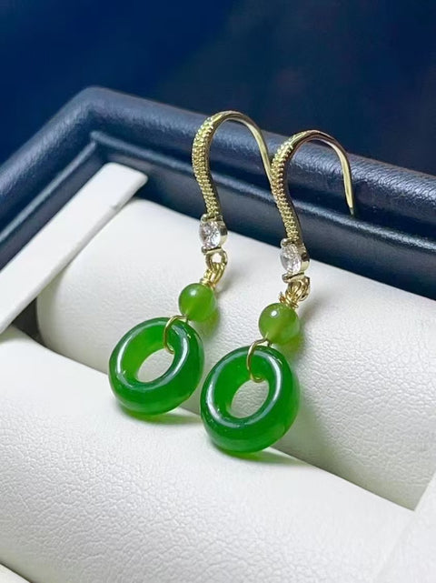 Anting Donat Jasper Alami dari bahan berlapis emas 14 karat, dengan bahan sebening es, bahan tua, warna hijau bayam, gaya elegan, sudah termasuk ongkos kirim dan pajak.