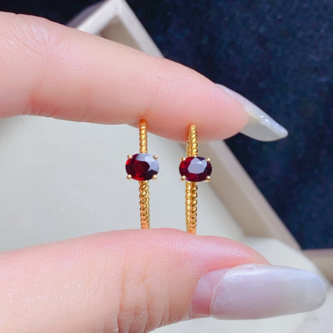 Cincin ruby alami emas 18k, berat : 1,02g, ruby: 0,5 karat, gratis ongkir dan pajak