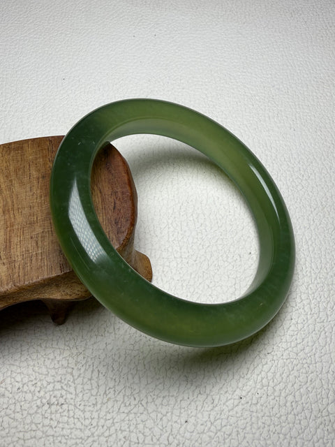 Gelang hijau danau giok Xiuyan alami 🍀🍀 warna bagus dan penuh air, ukuran: sekitar: 61,7×11,8×10,8㎜, semua barang giok dibuat secara alami dengan pola acak, termasuk pengiriman dan pajak