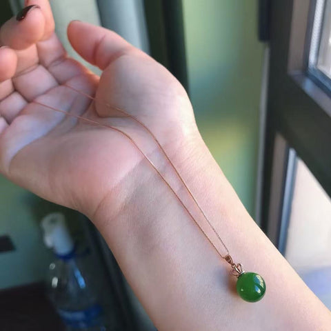 Kalung Manik-manik Rusia Alami Semua Pengaturan Emas 18k Bahan Pit Tua Giok Baik dan Hangat; Termasuk Pajak Pengiriman