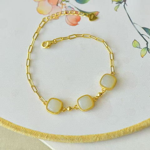 Batu Giok Hetian Alami Set Gula Persegi Kecil Cincin 9525-2 Kalung 0052-2 Anting 7776-2 Gelang 8257-2 Batu giok halus dan hangat dengan pengaturan perak 925 sudah termasuk pajak pengiriman.