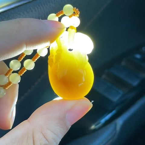 Liontin Tas Uang Giok Hetian Alami & nbsp; Ukuran Batu Utama 38.6 * 24.6mm Ukuran Manik-manik 6mm Kualitas Giok Gaya Halus dan Hangat Sudah termasuk pajak pengiriman.