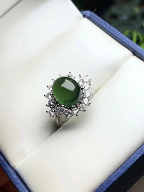 Cincin Giok Alami 180 bahan dalam pengaturan perak 925, giok yang bersih dan halus, termasuk ongkos kirim dan pajak.