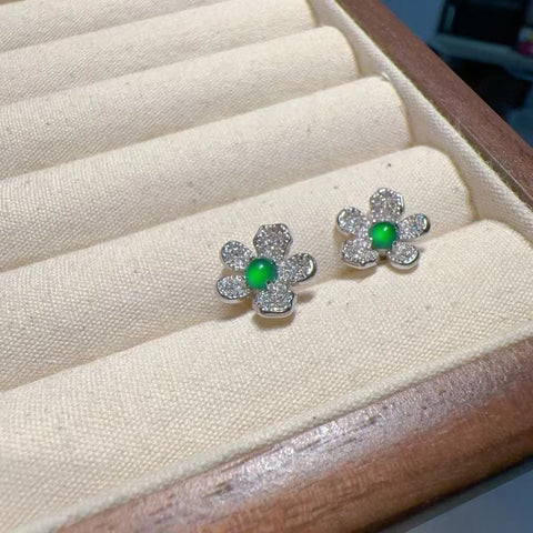 Anting Bunga Jadeite 925 Tatahan Perak & nbsp; temukan rasa bunga jadeite Qianjin Cina & nbsp; jadeite alami yang lembab dan tembus cahaya hanya dengan cahaya & nbsp; seluruh bagian yang halus dan indah Termasuk pajak pengiriman